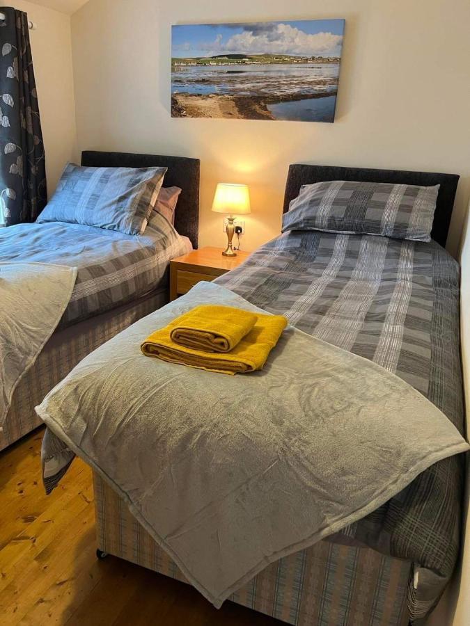 2 Bedroom House Overlooking Pierowall Bay, Westray Dış mekan fotoğraf
